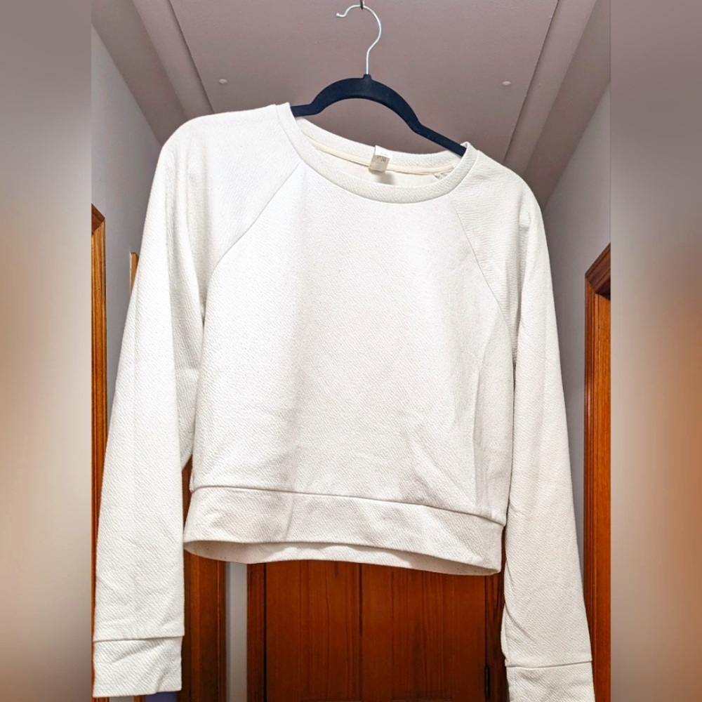 Long sleeve cropped workout sweater